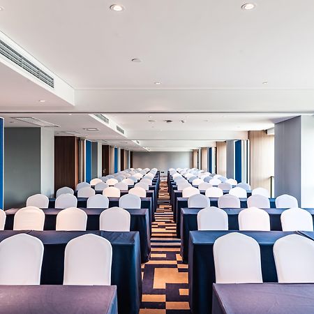 Holiday Inn Express Shanghai Baoyang By Ihg Exterior foto